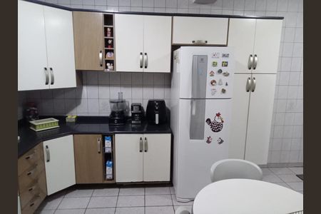 Casa à venda com 112m², 3 quartos e 1 vaga Casa à venda com 112m², 3 quartos e 1 vagaFoto 01