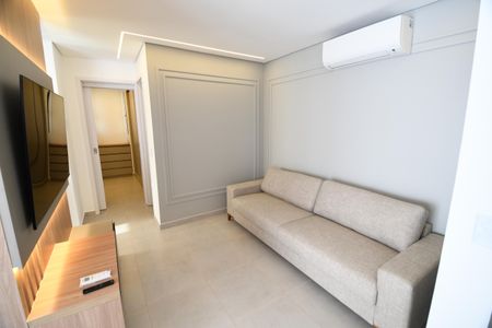 Sala de apartamento para alugar com 1 quarto, 51m² em Centro, Campinas