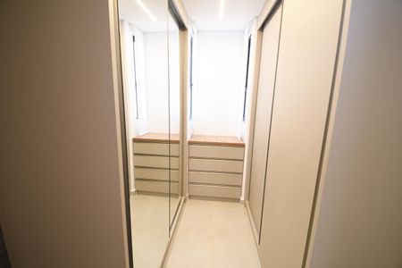 Quarto de apartamento para alugar com 1 quarto, 51m² em Centro, Campinas