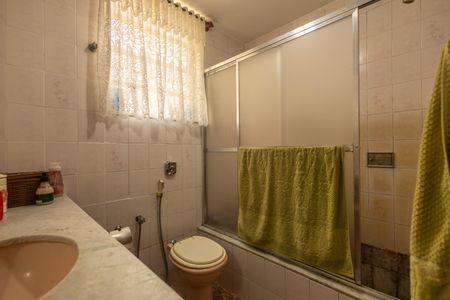 Apartamento à venda com 96m², 3 quartos e 1 vaga Apartamento à venda com 96m², 3 quartos e 1 vagaBanheiro 2
