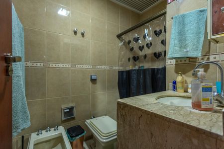 Apartamento à venda com 96m², 3 quartos e 1 vaga Apartamento à venda com 96m², 3 quartos e 1 vagaBanheiro 1