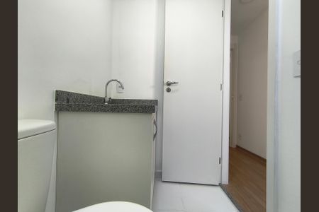 Apartamento para alugar com 63m², 2 quartos e 1 vaga Apartamento para alugar com 63m², 2 quartos e 1 vagaBanheiro da Suíte