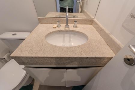 Apartamento à venda com 86m², 2 quartos e 2 vagasBanheiro da Suíte