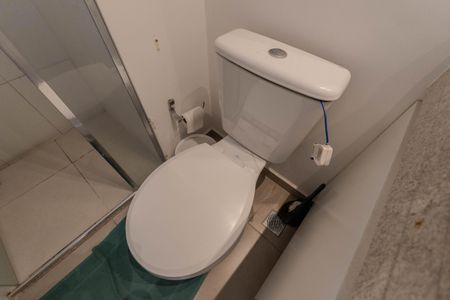 Apartamento à venda com 86m², 2 quartos e 2 vagasBanheiro da Suíte