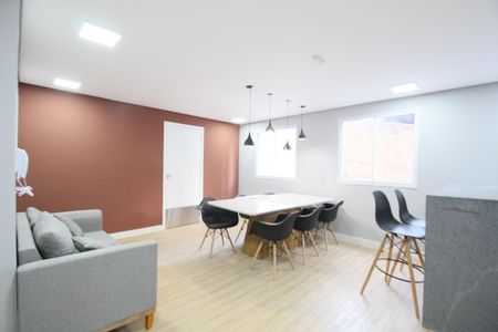 Apartamento à venda com 83m², 2 quartos e sem vagaÁrea comum