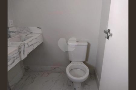 Casa à venda com 144m², 4 quartos e 2 vagas