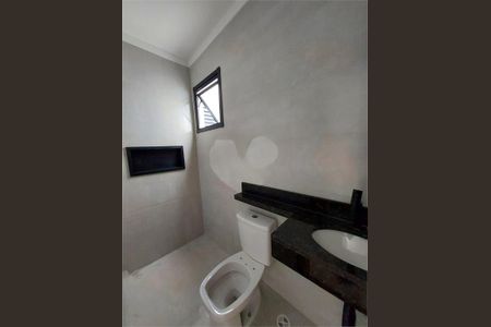 Casa à venda com 160m², 3 quartos e 4 vagas