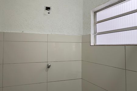Banheiro de casa para alugar com 2 quartos, 70m² em Vila Herminia, Guarulhos