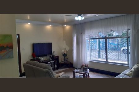 Casa à venda com 256m², 3 quartos e 10 vagas
