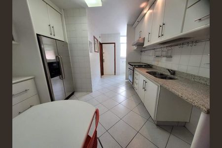 Apartamento à venda com 140m², 3 quartos e 2 vagas
