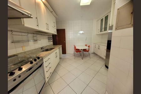 Apartamento à venda com 140m², 3 quartos e 2 vagas