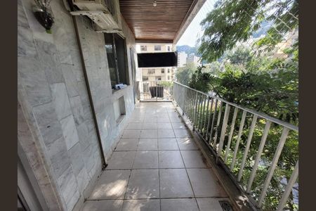 Apartamento à venda com 140m², 3 quartos e 2 vagas