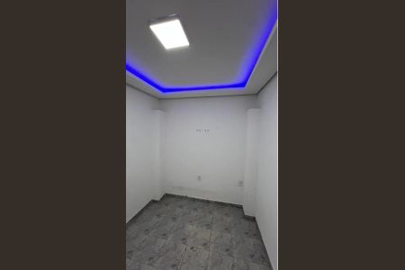 Casa à venda com 210m², 2 quartos e 2 vagas Casa à venda com 210m², 2 quartos e 2 vagasSala