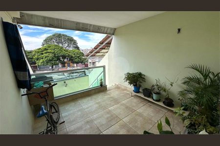 Casa à venda com 3 quartos, 166m² em Jardim Eliane, São Paulo