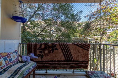 Apartamento à venda com 86m², 2 quartos e 2 vagasVaranda