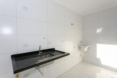 Apartamento à venda com 40m², 2 quartos e sem vaga Apartamento à venda com 40m², 2 quartos e sem vagaCozinha e Área de Serviço