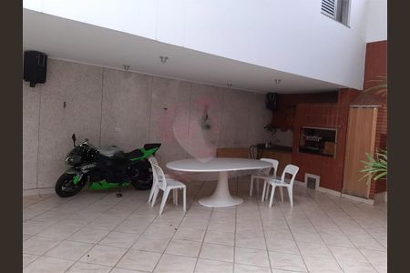 Casa à venda com 340m², 4 quartos e 5 vagas