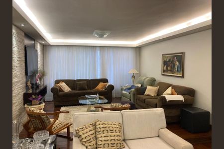 Casa à venda com 4 quartos, 340m² em Cursino, São Paulo