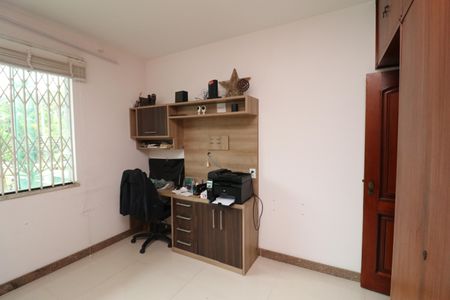 Casa à venda com 356m², 5 quartos e 3 vagasQuarto 1