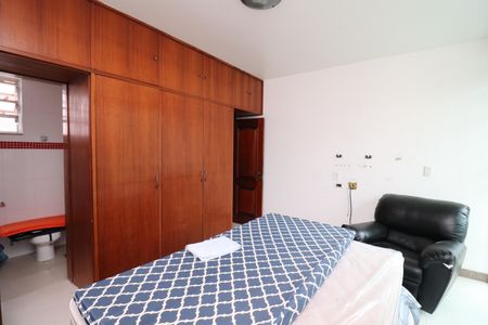 Casa à venda com 356m², 5 quartos e 3 vagasSuíte 5