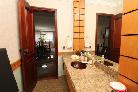 Lavabo da Sala 2 de casa à venda com 5 quartos, 356m² em Jardim Guanabara, Rio de Janeiro