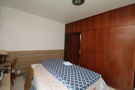 Casa à venda com 356m², 5 quartos e 3 vagasSuíte 5