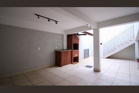 Casa para alugar com 180m², 3 quartos e 2 vagasÁrea comum