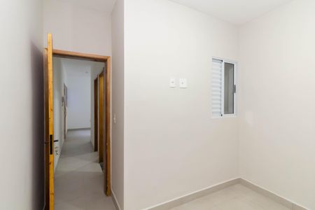 Quarto 1 de apartamento para alugar com 2 quartos, 40m² em Itaquera, São Paulo