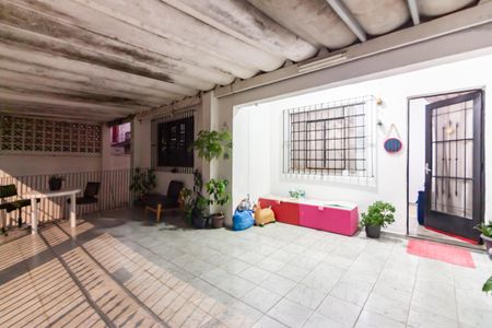 Casa à venda com 250m², 4 quartos e 4 vagasGaragem