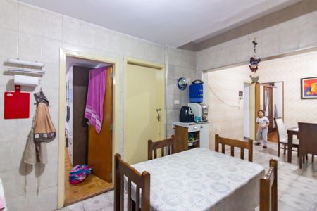 Casa à venda com 250m², 4 quartos e 4 vagasCozinha