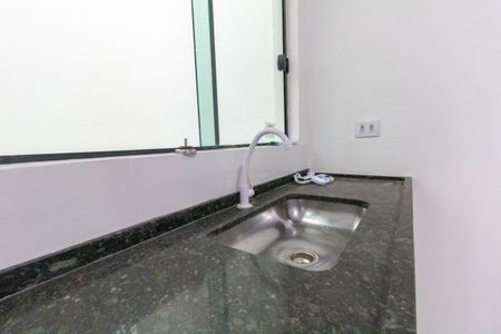 Sala/Cozinha de apartamento para alugar com 2 quartos, 60m² em Vila Sao Francisco, São Paulo