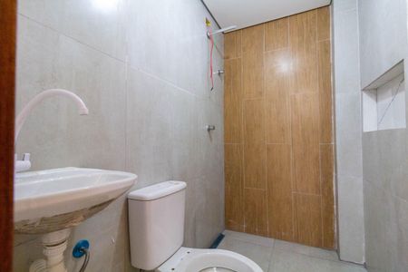 Apartamento para alugar com 60m², 2 quartos e sem vagaBanheiro