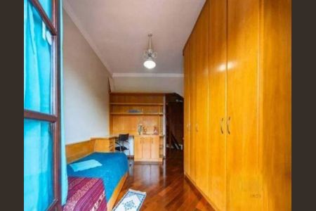 Casa à venda com 3 quartos, 316m² em Parque das Nações, Santo André