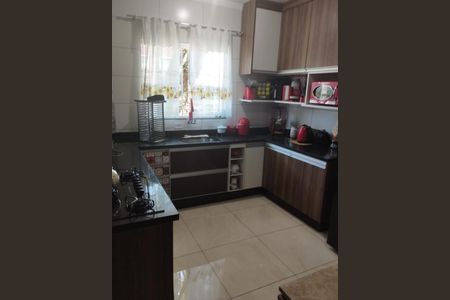 Casa à venda com 3 quartos, 118m² em Utinga, Santo André