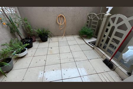 Casa à venda com 3 quartos, 140m² em Vila Humaita, Santo André