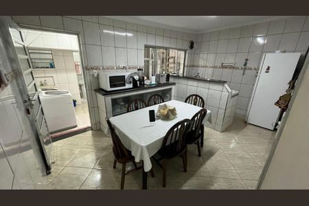 Casa à venda com 3 quartos, 140m² em Vila Humaita, Santo André
