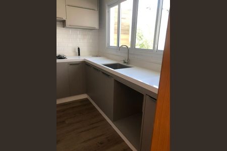 Casa à venda com 2 quartos, 173m² em Jardim Ocara, Santo André