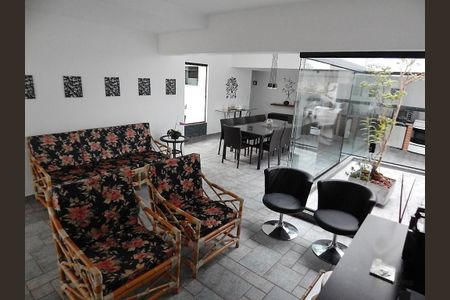 Casa à venda com 3 quartos, 340m² em Vila Floresta, Santo André