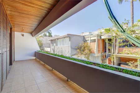 Casa à venda com 5 quartos, 595m² em Santo Amaro, São Paulo