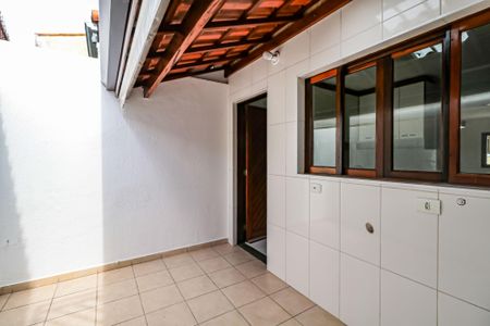 Casa de condomínio à venda com 113m², 2 quartos e 2 vagas Casa de condomínio à venda com 113m², 2 quartos e 2 vagasQuintal