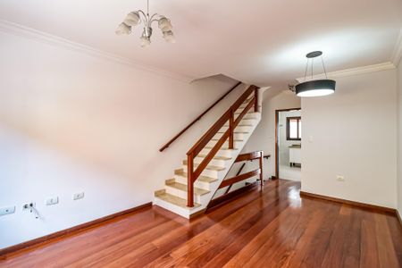 Casa de condomínio à venda com 113m², 2 quartos e 2 vagas Casa de condomínio à venda com 113m², 2 quartos e 2 vagasSala