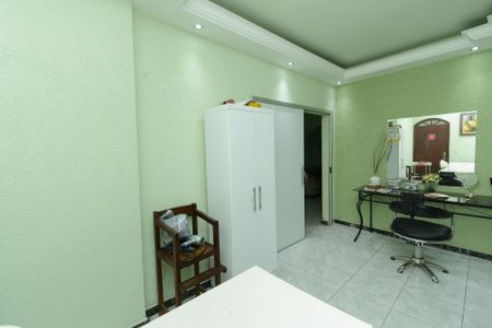 Casa à venda com 394m², 4 quartos e 3 vagasSala 3