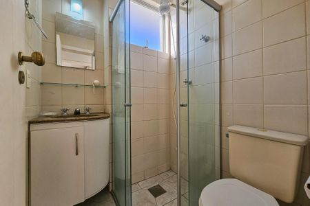 Banheiro de apartamento à venda com 2 quartos, 50m² em Serra, Belo Horizonte