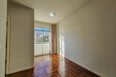 Sala de apartamento à venda com 2 quartos, 50m² em Serra, Belo Horizonte
