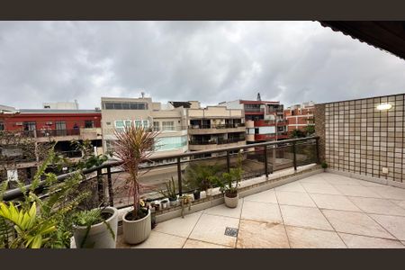 Apartamento para alugar com 300m², 4 quartos e 2 vagas Apartamento para alugar com 300m², 4 quartos e 2 vagasVaranda da Sala