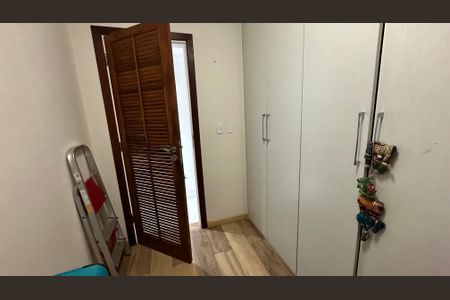 Apartamento para alugar com 300m², 4 quartos e 2 vagas Apartamento para alugar com 300m², 4 quartos e 2 vagasQuarto 1