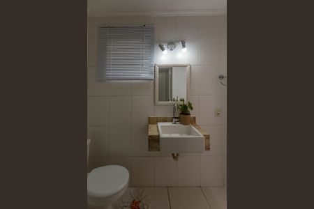 Casa à venda com 179m², 3 quartos e 3 vagasBanheiro da Suíte 