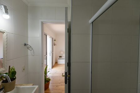 Casa à venda com 179m², 3 quartos e 3 vagasBanheiro da Suíte 1