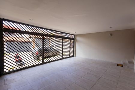Casa à venda com 179m², 3 quartos e 3 vagasGagarem
