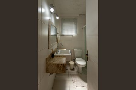 Casa à venda com 179m², 3 quartos e 3 vagasBanheiro Social